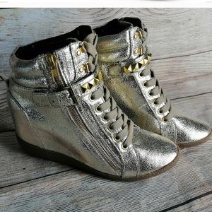Gold wedge sneakers